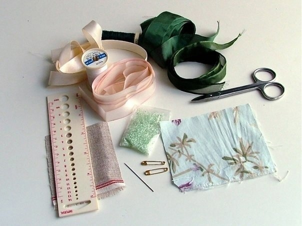 Вышивка лентами цветов: мастер-класс Вышивка лентами цветов: мастер-класс