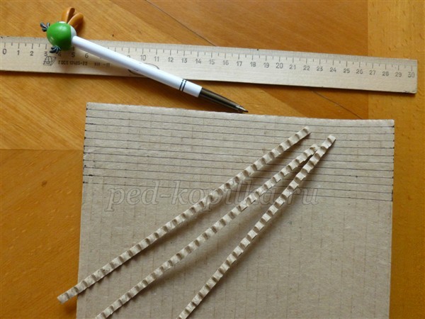 Интерьерная картина в технике рисования и аппликации