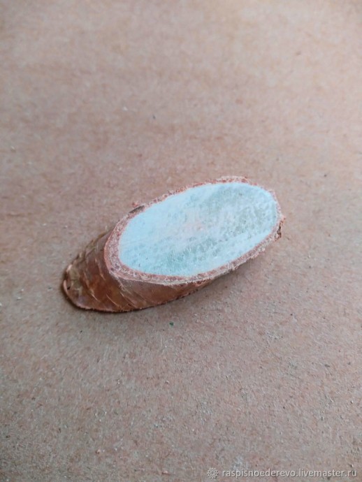 Расписная брошь-улитка