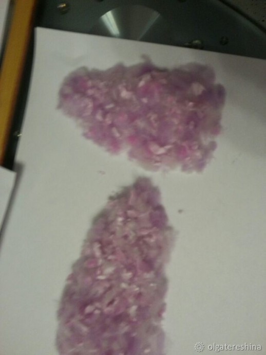 Букет сирени в технике шерстяной акварели