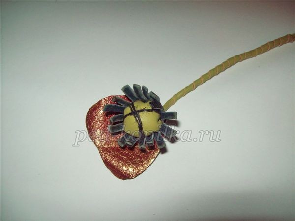 Картина из кожи "Маки"