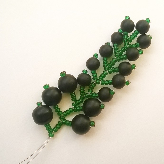 Шпилька со смородиной