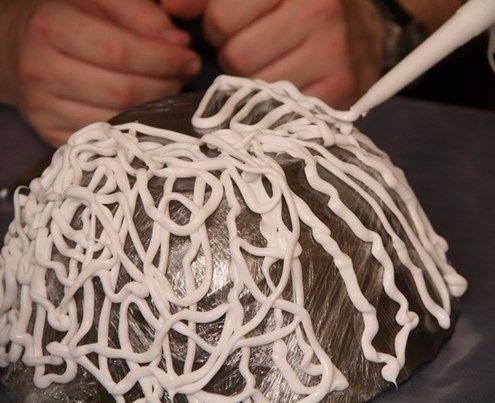 Декоративная ваза из жидких гвоздей