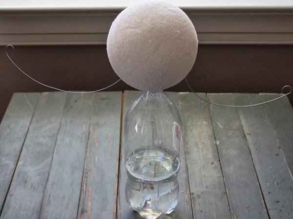 Парящее в воздухе привидение