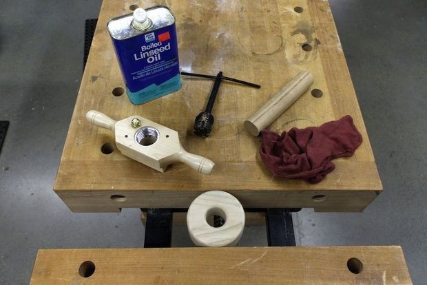 Кофейный столик с очагом