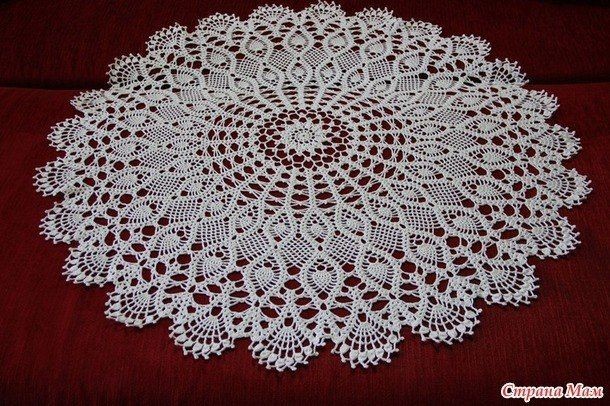 Невероятно красивая узорная салфетка