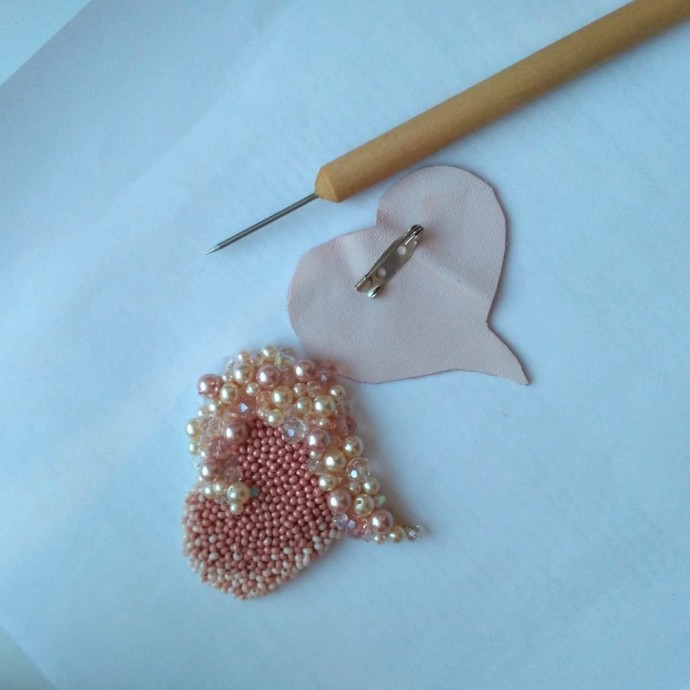 Брошь "Сердце" Брошь "Сердце"