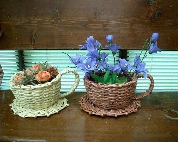 Декоративные чашки из газетных трубочек