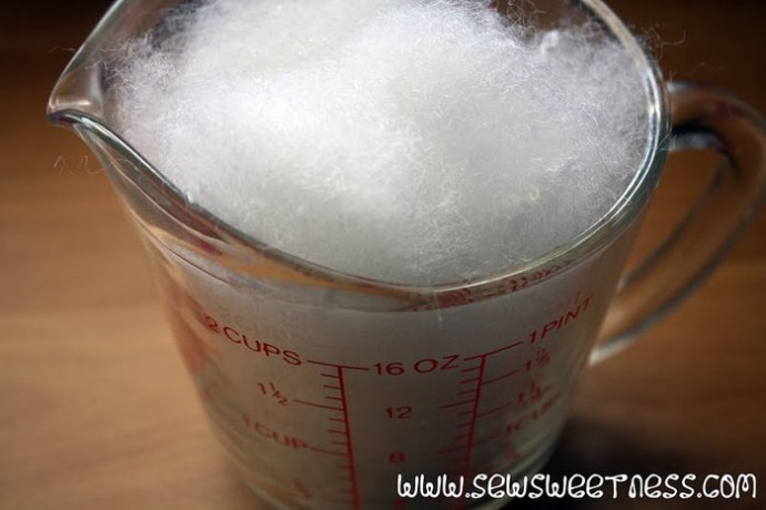 Декоративная подушка из маленьких подушечек