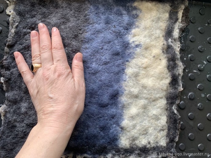 Валяем образец с флисом Шетланда