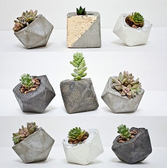 ​Бетонные украшения для дома