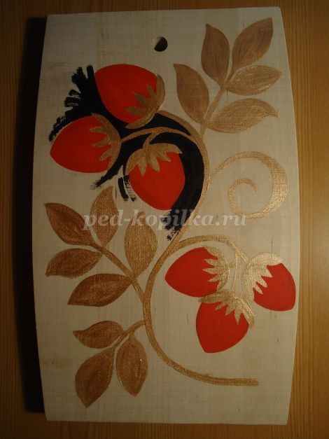 Декоративная роспись кухонной разделочной доски