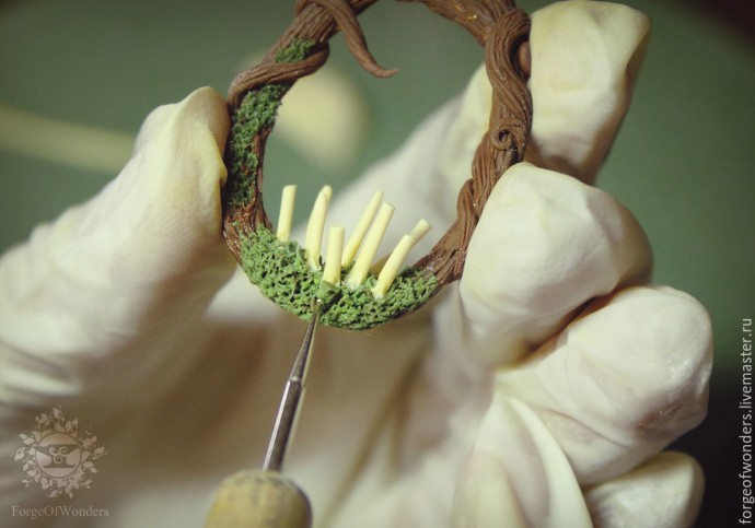 Кулон с грибами из полимерной глины Кулон с грибами из полимерной глины