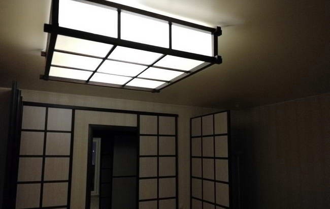 Стильный потолочный светильник в прихожую своими руками