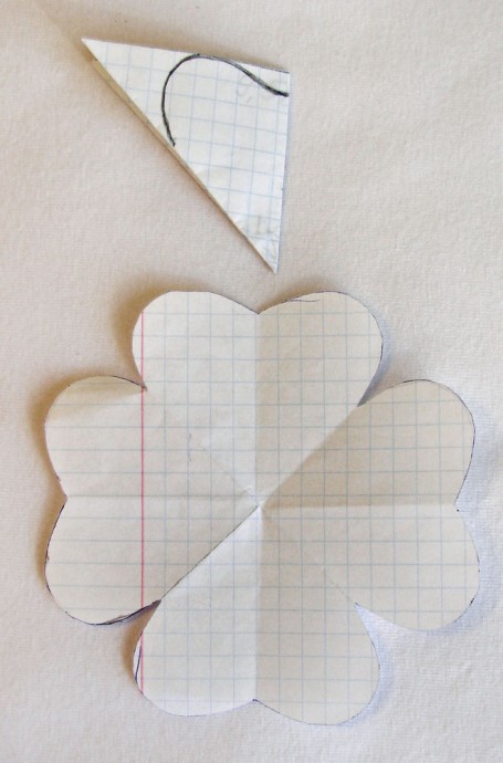 Текстильная брошь "Пиончик"