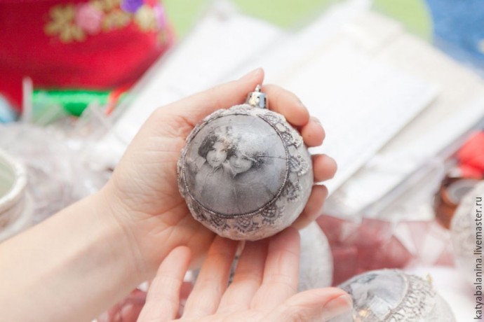 ​Мастер-класс: создаем Рождественский "Винтажный ёлочный шар"