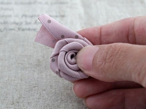 Розочки для заколок