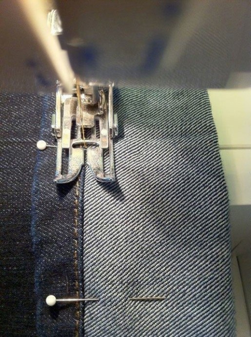 Как укоротить джинсы и сохранить фабричный шов в целости