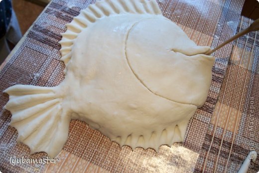 Рыбка "Ажурная" из солёного теста в стиле гжель