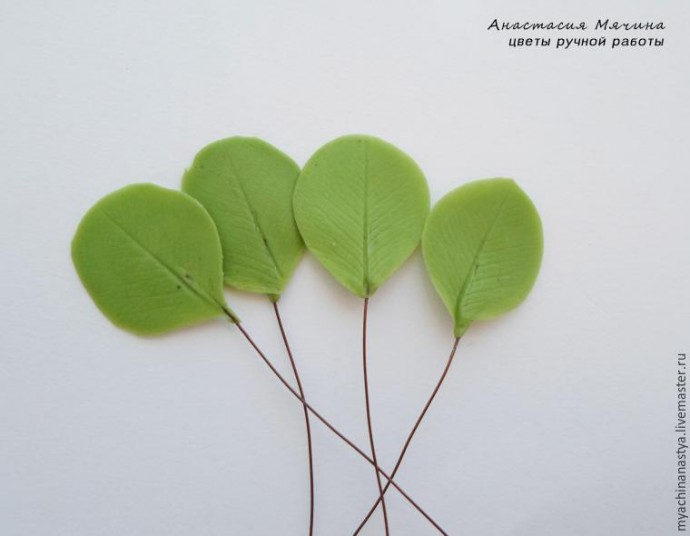 Лепка клевера из полимерной глины