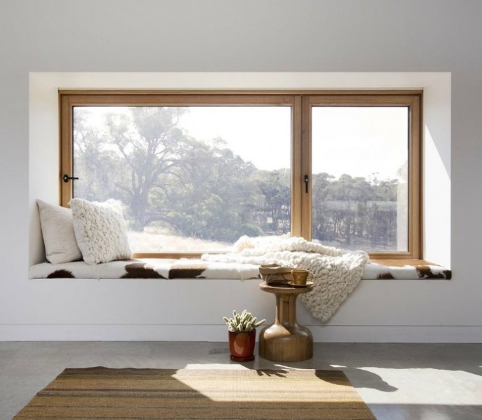 Уютные уголки у окна для отдыха и чтения