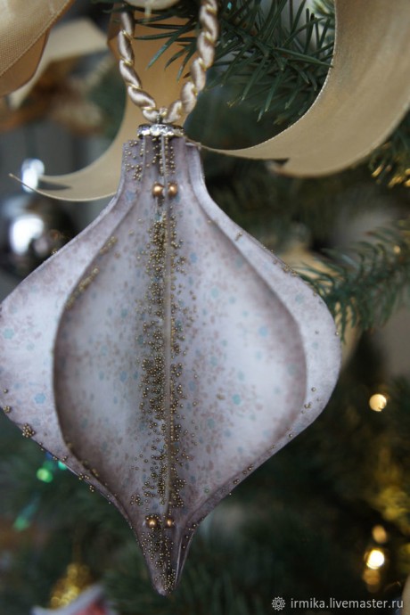 Украшение в винтажном стиле