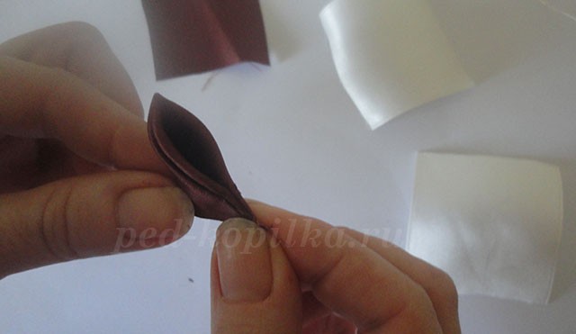 Ваза из газетных трубочек: мастер-класс Ваза из газетных трубочек: мастер-класс