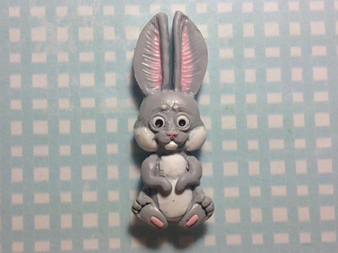 Лепим зайчика из полимерной глины