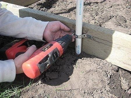 Как самим сделать теплицу из пластиковых труб