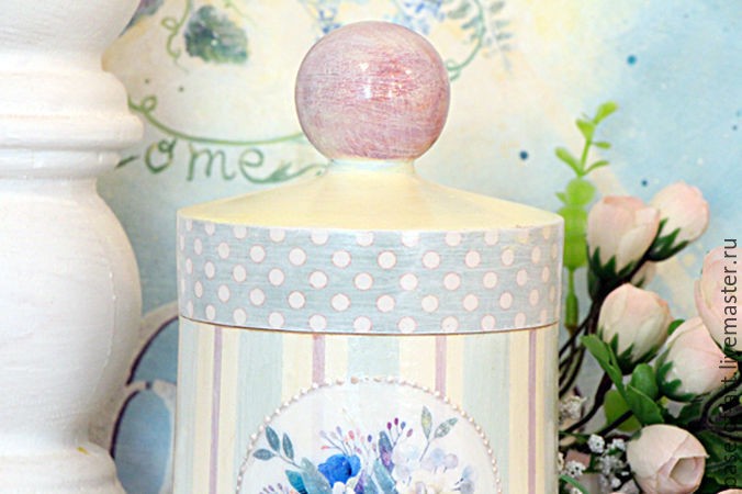 Декорируем баночку с нежными полосками Декорируем баночку с нежными полосками