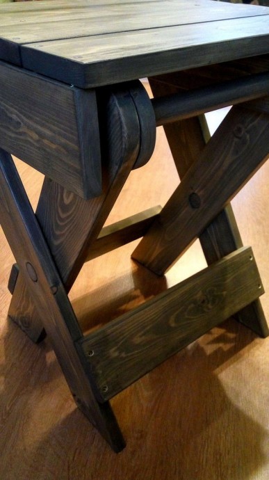 Самодельный складной табурет