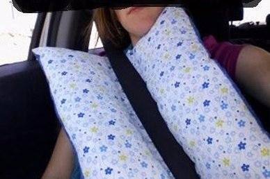 ​Удобная подушка для дальних путешествий в машине
