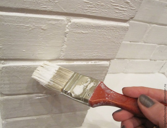 Фальш-камин с имитацией кирпичной кладки