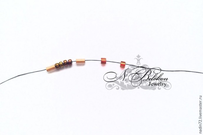 Браслет с яшмой в технике плетения по стразовой ленте