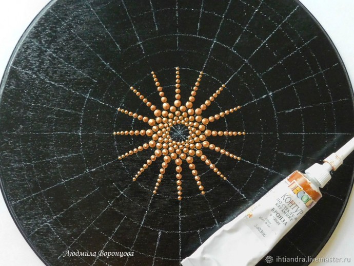 Панно в технике Dot-art