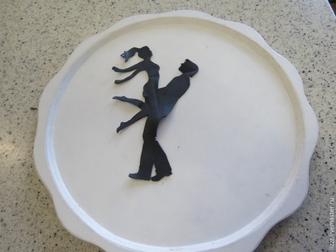 "Кожаные" настенные часы