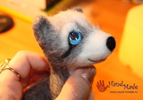 Щенок хаски в технике сухого валяния