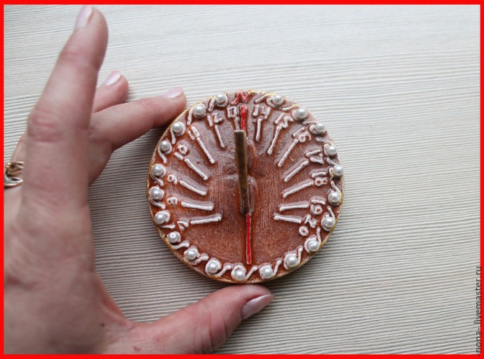 Солнечные наручные часы