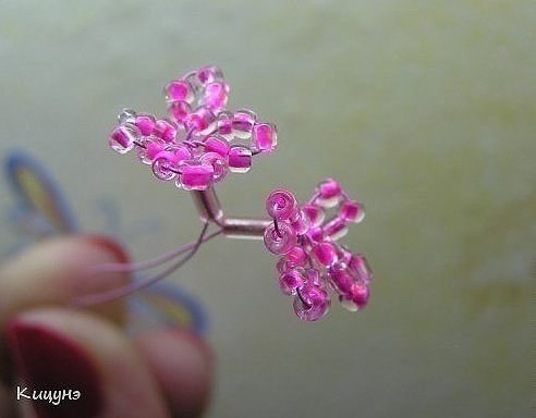 Сирень из бисера