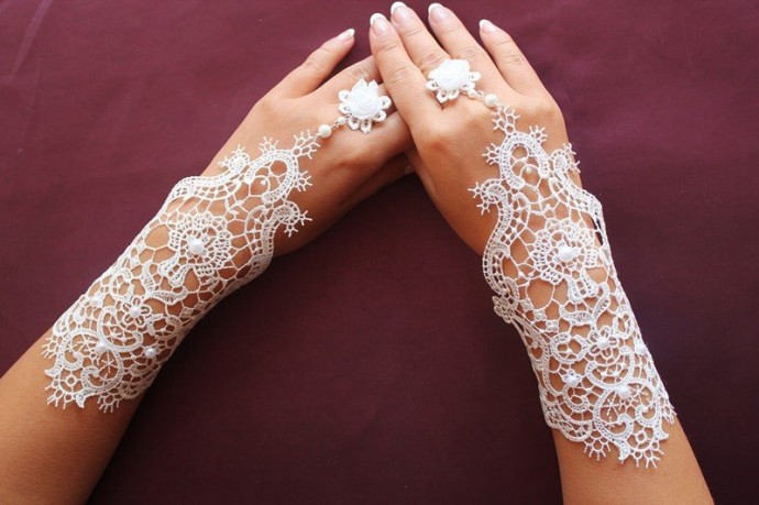 Ажурная красота кружевных митенок