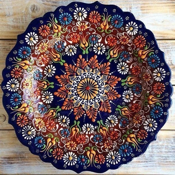 ​Идеи точечной росписи восхитительных тарелок