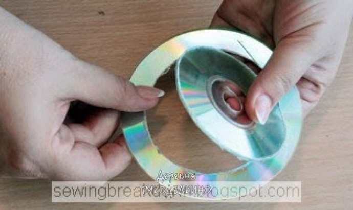 ​Кольцо для шторы из CD диска