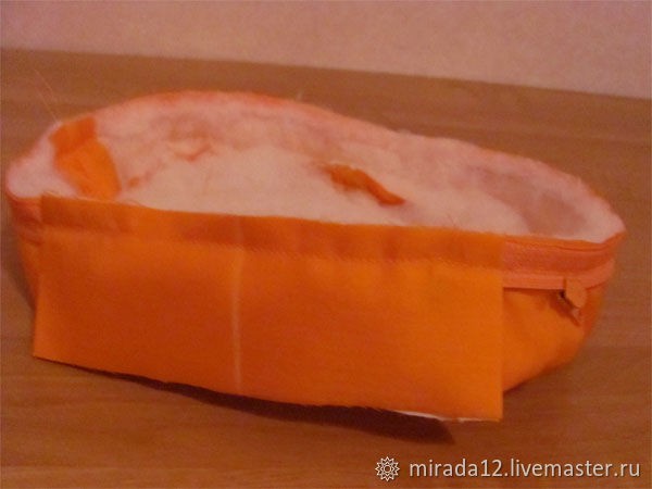 Шкатулка-косметичка с жестким каркасом