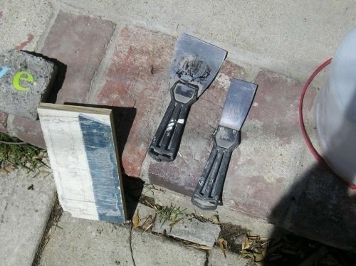 Как сделать огромный фальш-валун для дачного участка или сада