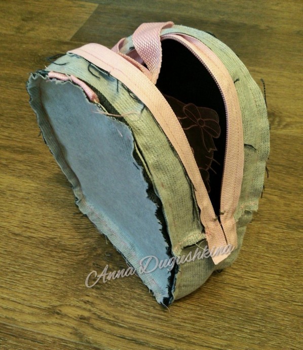 Шьем рюкзачок для девочки из старых джинсов