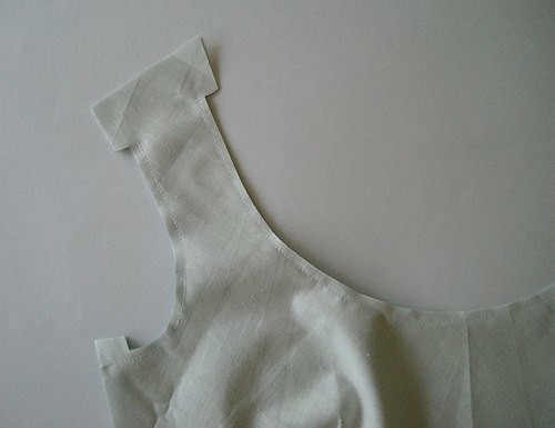 Техники шитья верха платья на подкладке