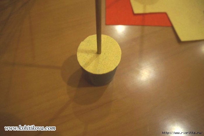 ​Елочка из бумажной лозы