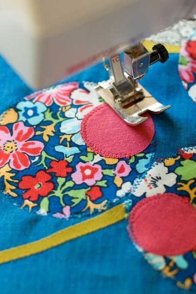 Подушка с аппликацией Подушка с аппликацией