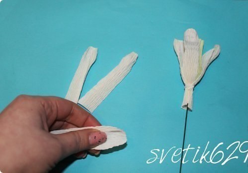 Букет из вкусных конфетных цветов