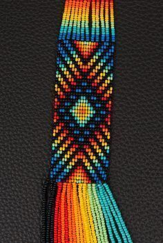 Этнические мотивы в плетении бисером